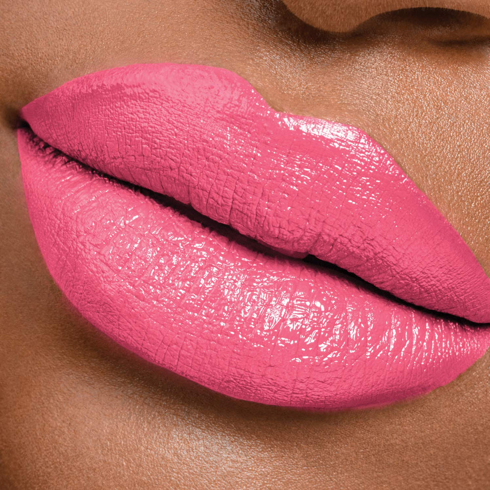Effet anti-transfert Maybelline Super Stay 24 sur les lèvres.