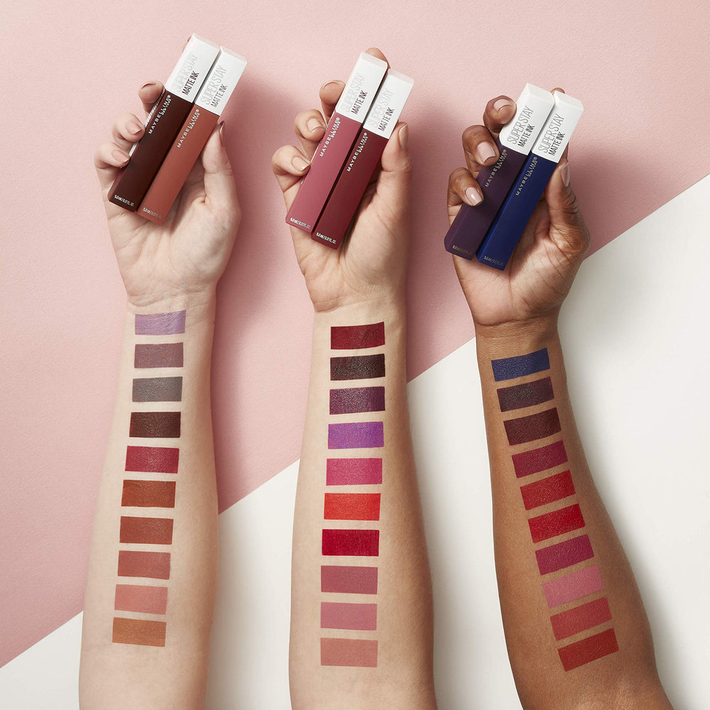 Maybelline Super Stay Matte Ink – usage polyvalent pour un look complet avec fond de teint et yeux.