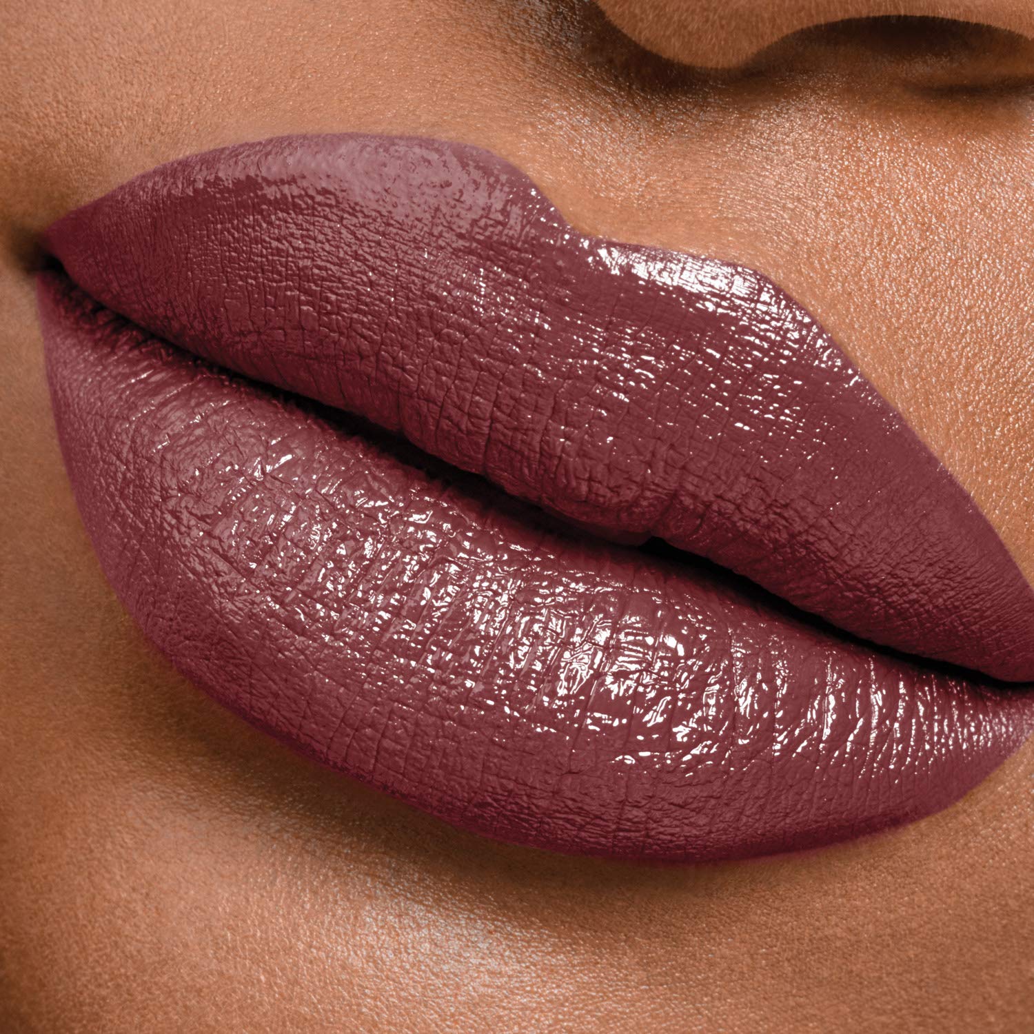 Maybelline Super Stay 24 – texture glissante rappelant un gloss