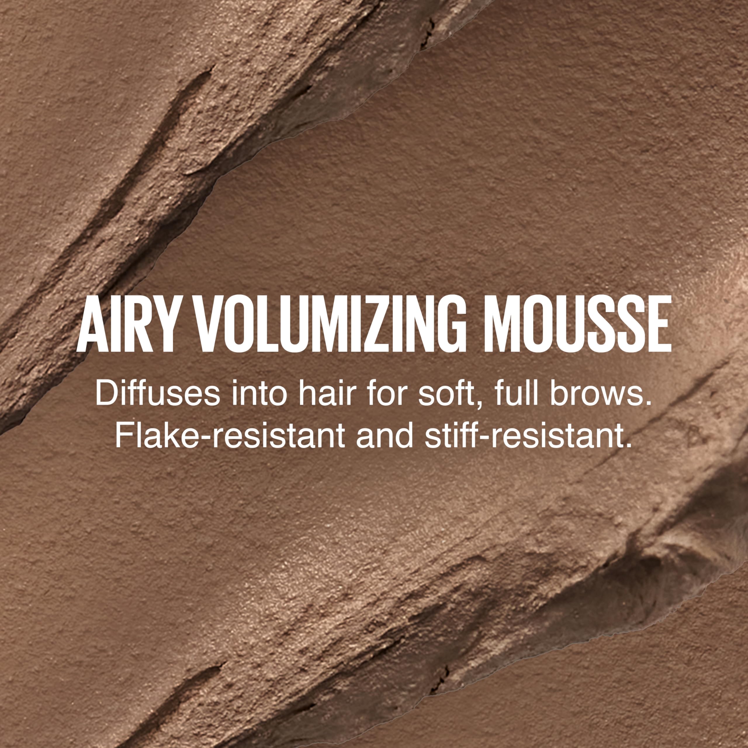 Maybelline Superfluff Formule Aérée, fini léger et naturel.
