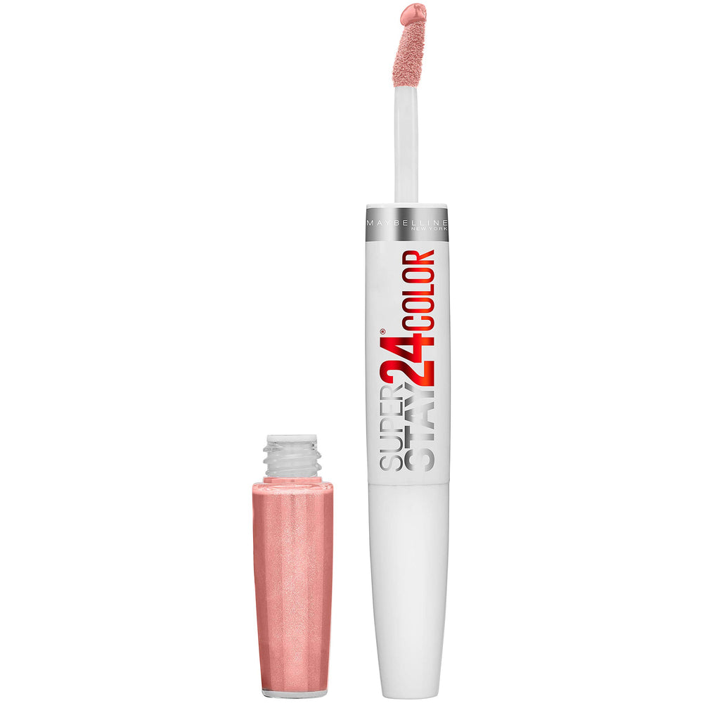 Maybelline Super Stay 24 rouge liquide nude sur les levres, tenue longue duree.