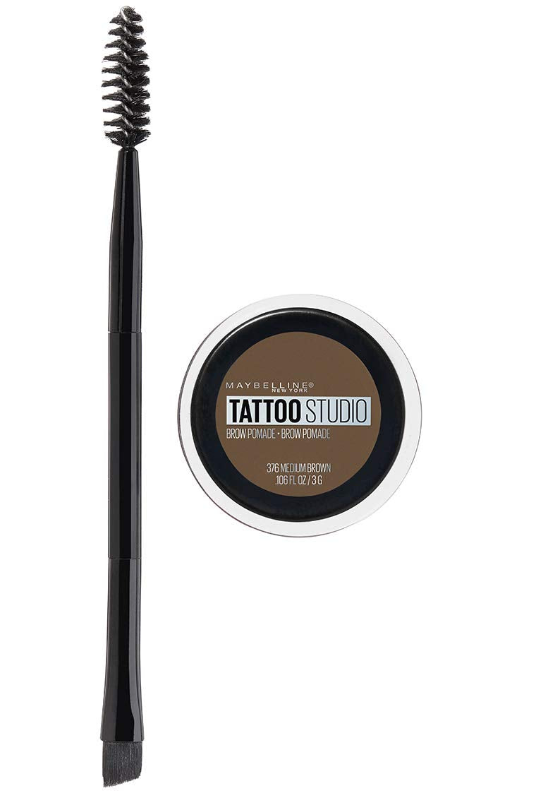 Maybelline TattooStudio Sourcils Pomade texture mate pour une couverture longue durée et naturelle.