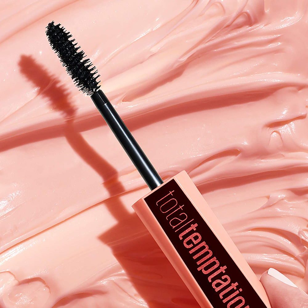 Maybelline Total Temptation, formule coco pour plus de douceur.