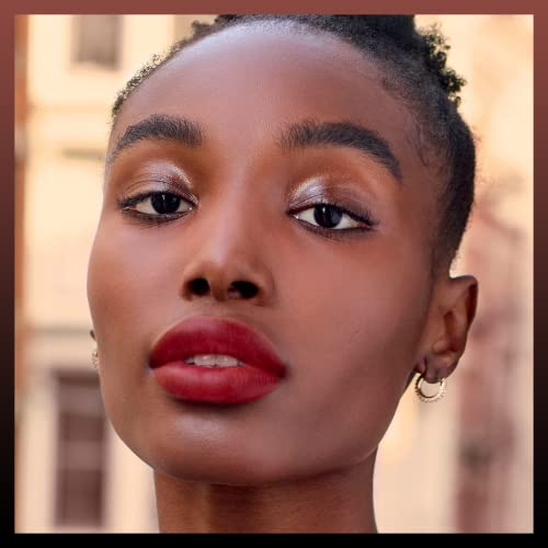Maybelline Ultimatte Slim parfait pour looks quotidiens et soirées.