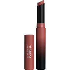 Maybelline Ultimatte Slim pigmentation intense pour une couleur durable.