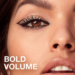 Maybelline Volum' Express Colossal applicateur Mega facilite l'application