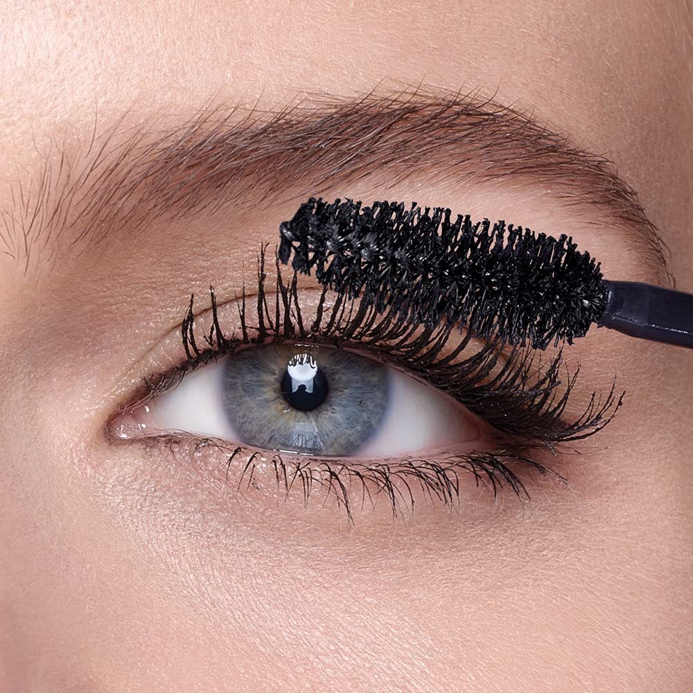 Retrait facile du Maybelline Volum Express The Falsies avec fibre keratine