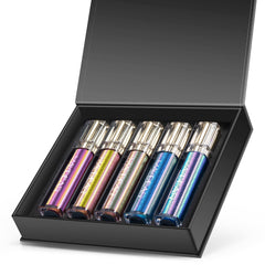 Maydear Chameleon gloss à lèvres diamanté en application lumineuse et durable.