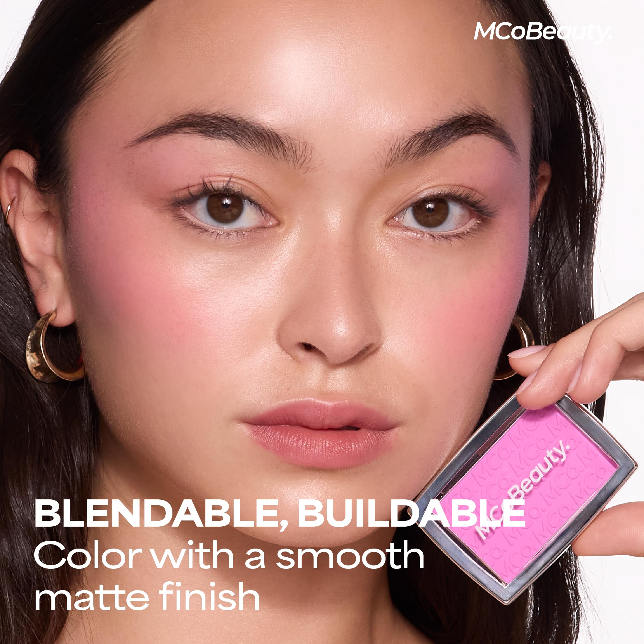 MCoBeauty Glow Up pH Blush application rapide au doigt pour effet frais.
