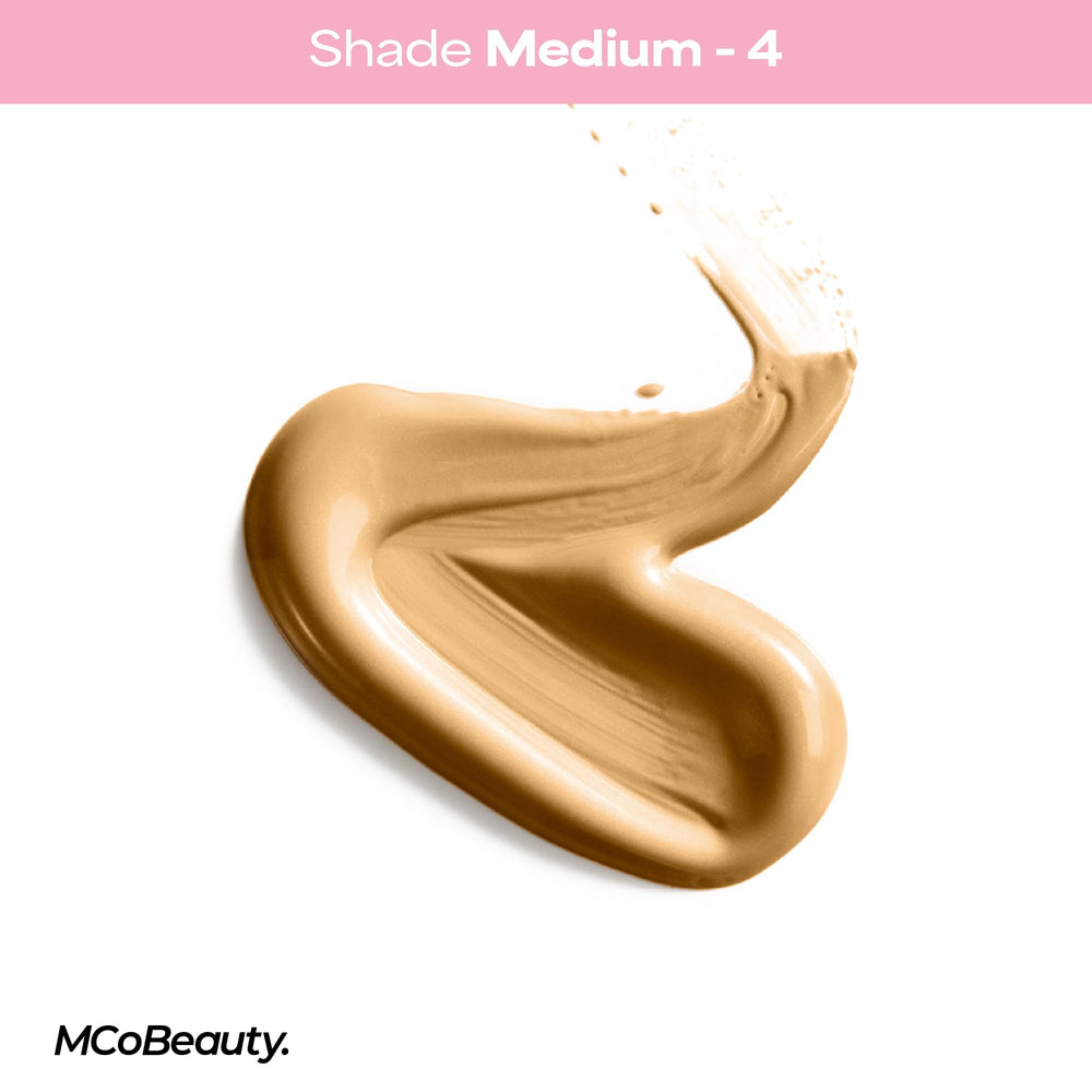 MCoBeauty Flawless Glow mélange avec le fond de teint pour augmenter la luminosité.
