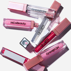 Texture legere et hydratante du gloss offrant confort quotidien.
