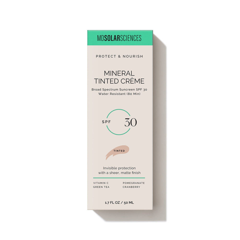 Base maquillage légère de MDSolarSciences grâce à sa teinte intégrée.