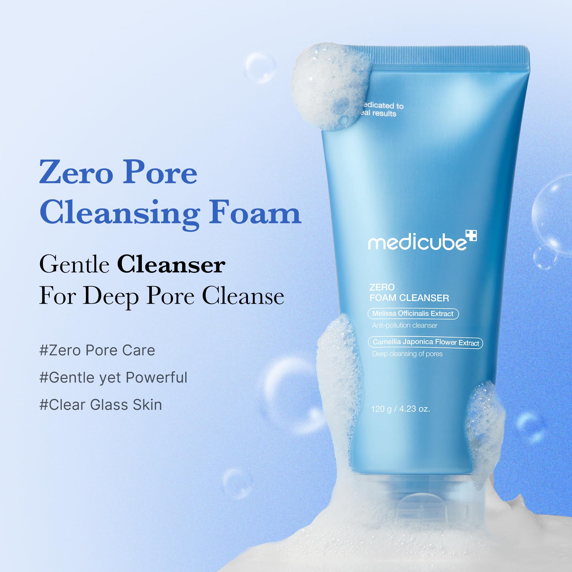 Medicube Nettoyant Moussant – application manuelle pour une mousse légère et fraîche.