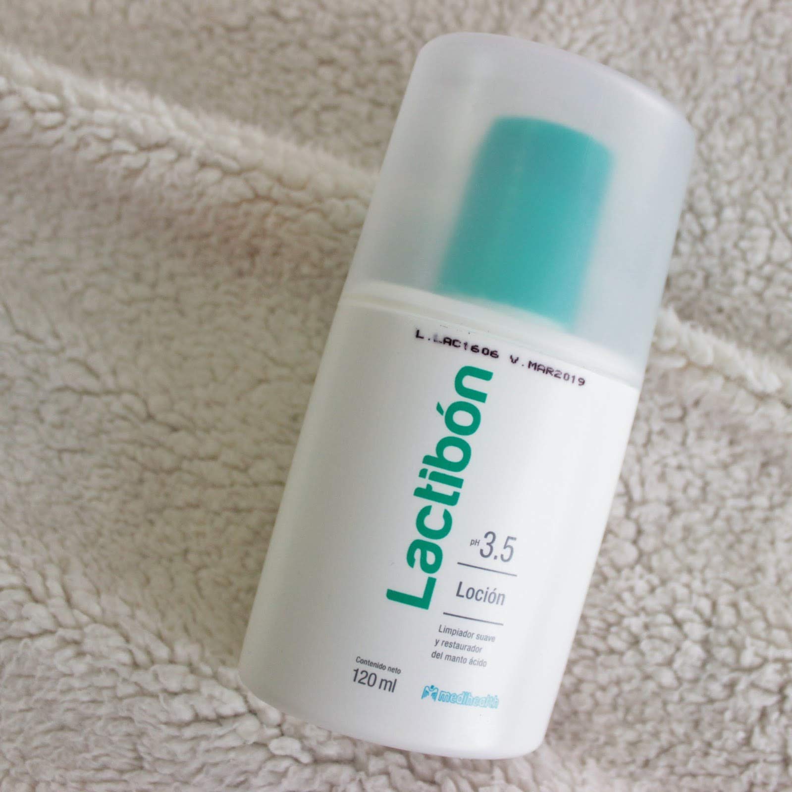 Medihealth Lactibon Lotion pH 3,5 texture légère idéale pour nettoyer la peau délicate