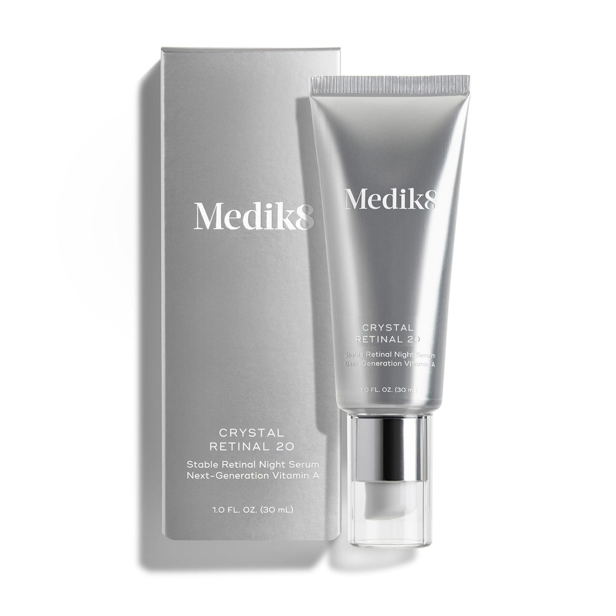 Medik8 Crystal Retinal 20 – bouteille nocturne, soin hydratant et régénérant pour la peau.