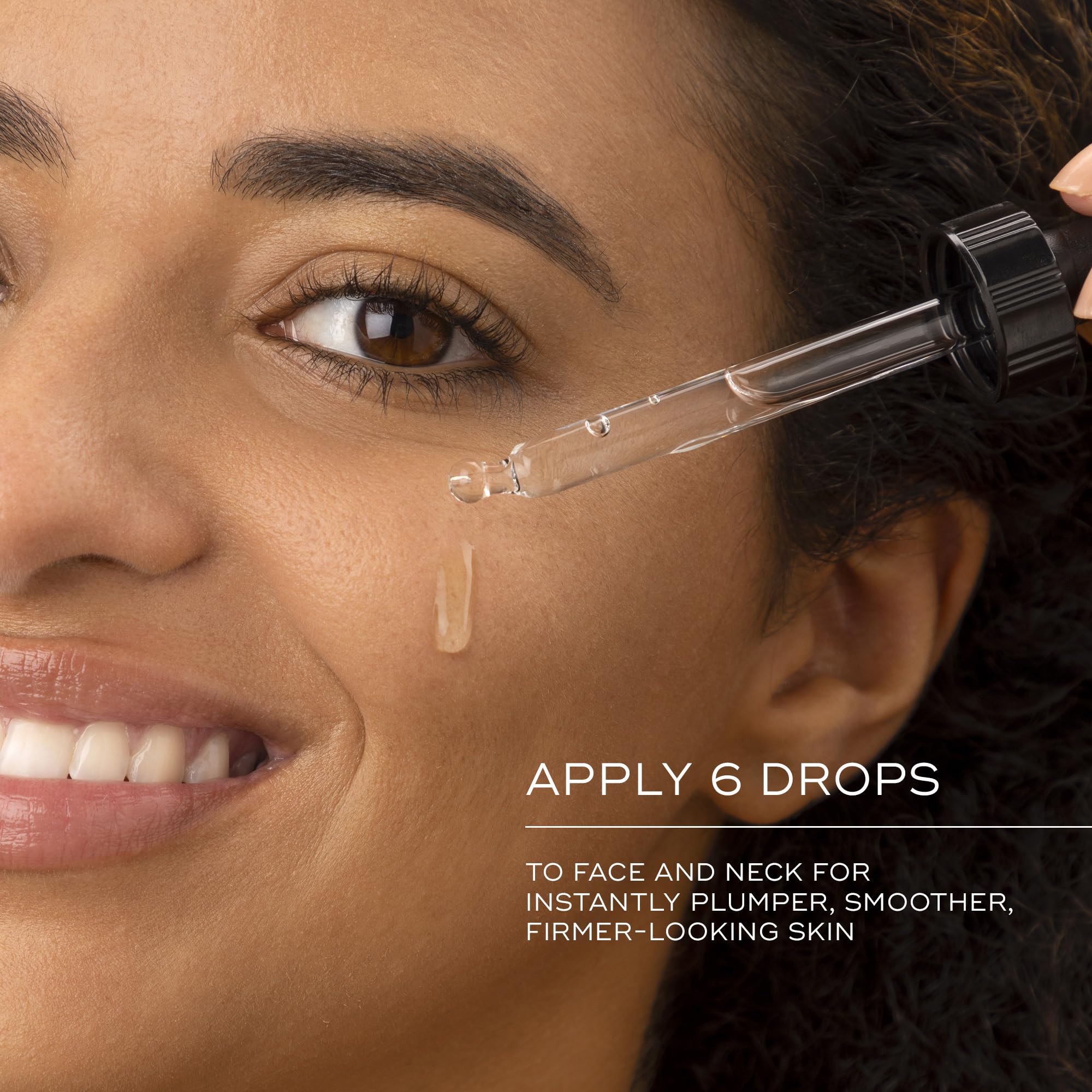 Application sur le visage de Hydr8 B5, absorption rapide et douceur.