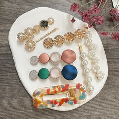 Barrette perles Mehayi blanche finition luxueuse
