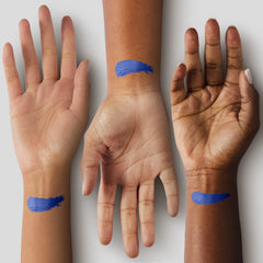 Pigments bleu vif du CreamBlend Stick pour effets dramatiques
