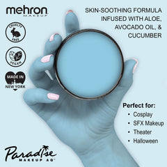 Texture crème bleu clair de Mehron Paradise Makeup AQ Pro Size prête à l’emploi.