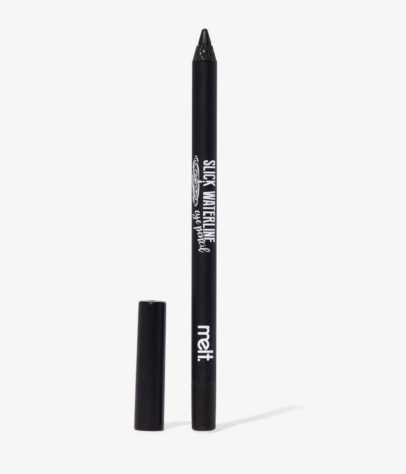 Melt Cosmetics Slick, crayon ligne eau noir Onyx, application précise sur la ligne d'eau.