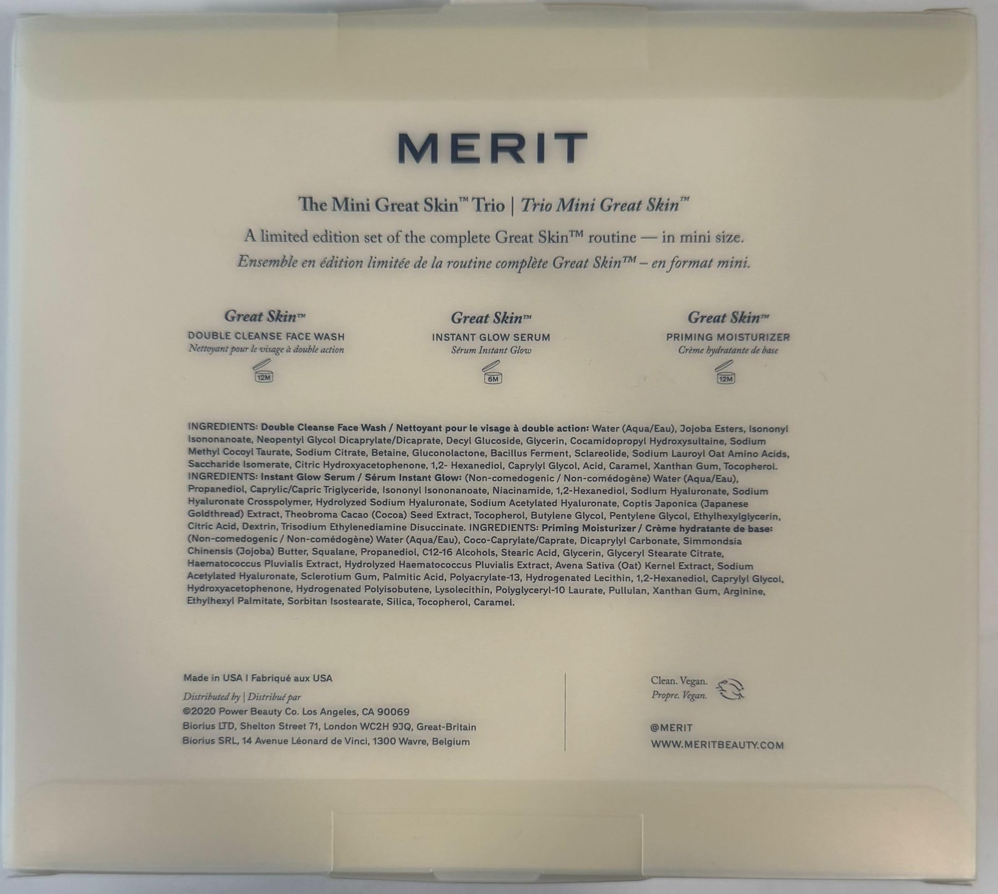 Merit Crème hydratante primante nourrit légèrement et prépare la peau au maquillage.