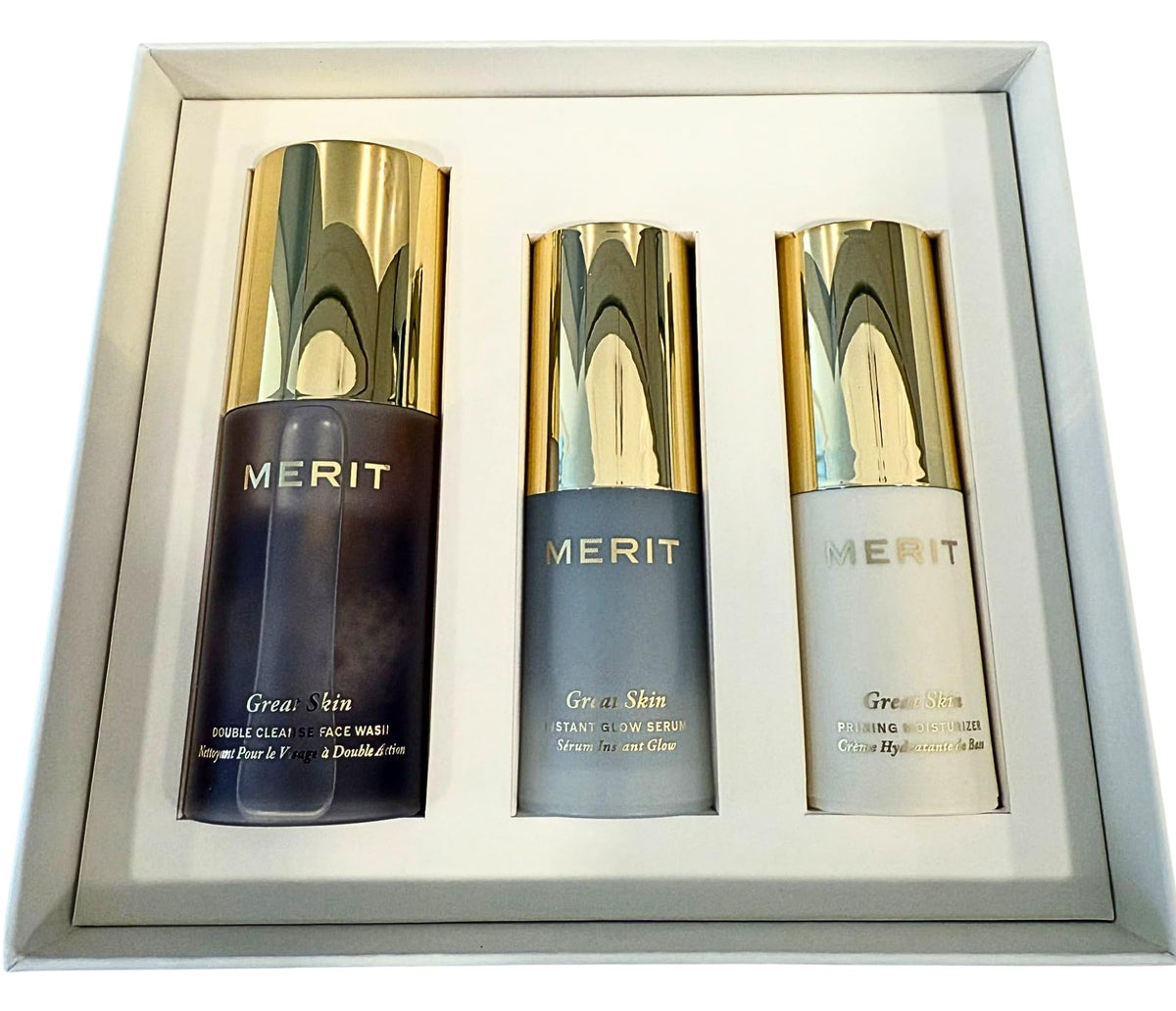 Merit Mini Great Skin Trio nettoie le visage par un nettoyage double pour peau nette et fraîche.