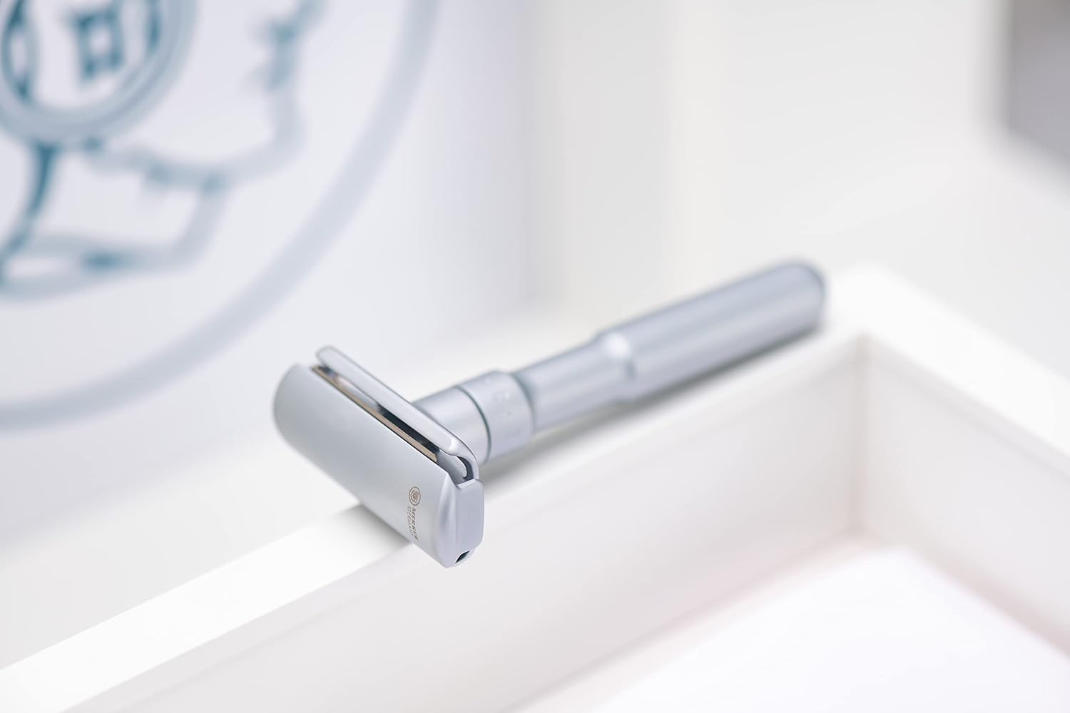MERKUR FUTUR 700 chargement-lame-simple : insertion rapide sans outil.