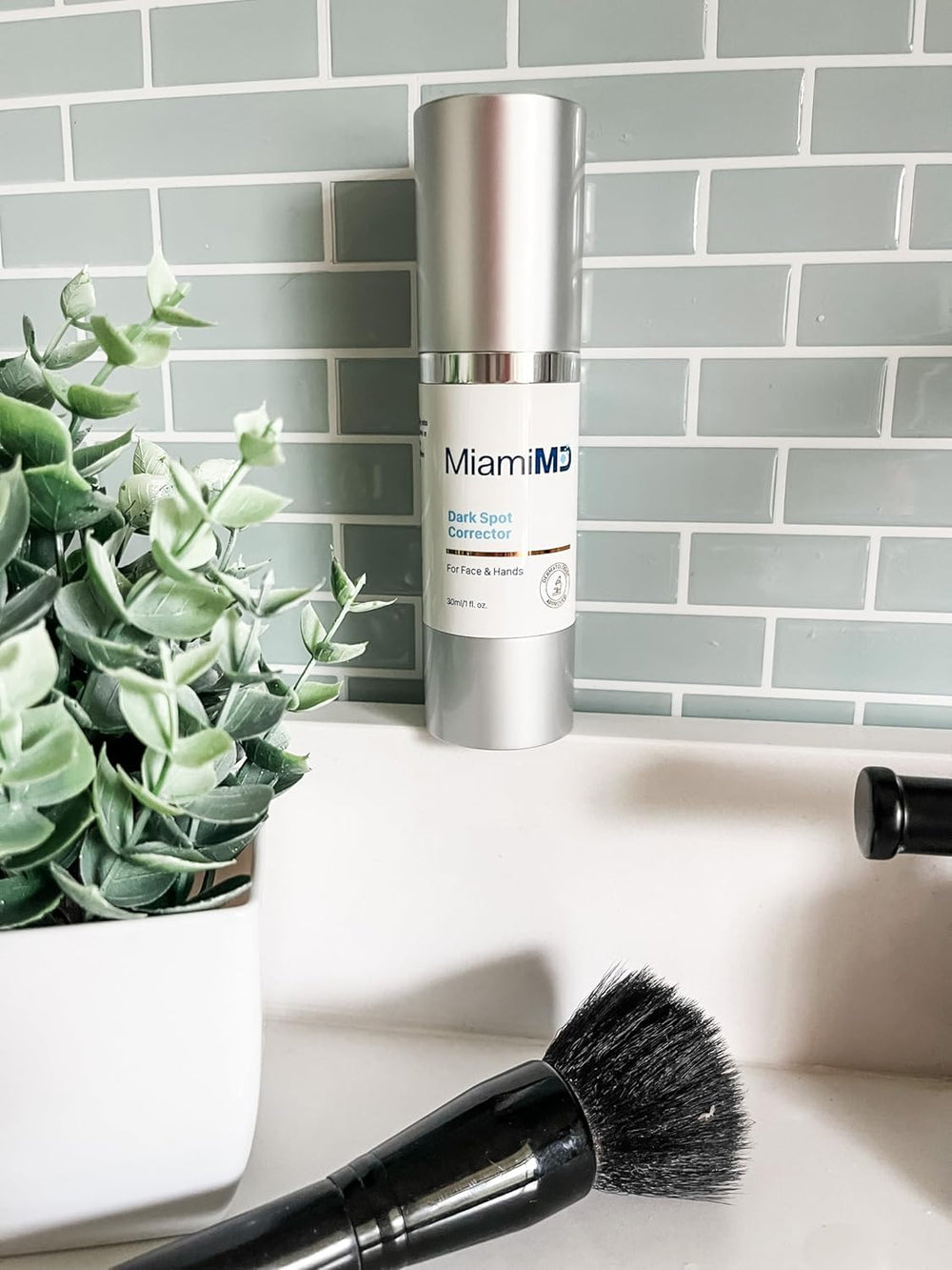 Sérum MiamiMD Application Quotidienne Visage Mains Corps: usage simple et pratique