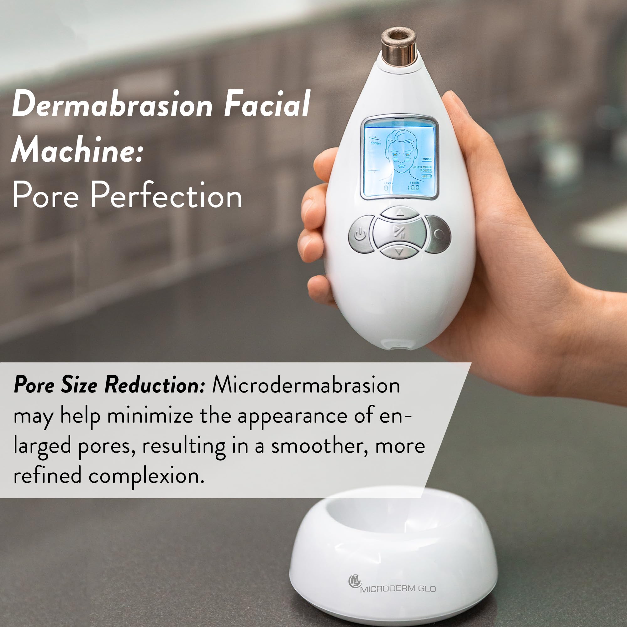 Peau plus douce en 4 minutes avec Microderm GLO.