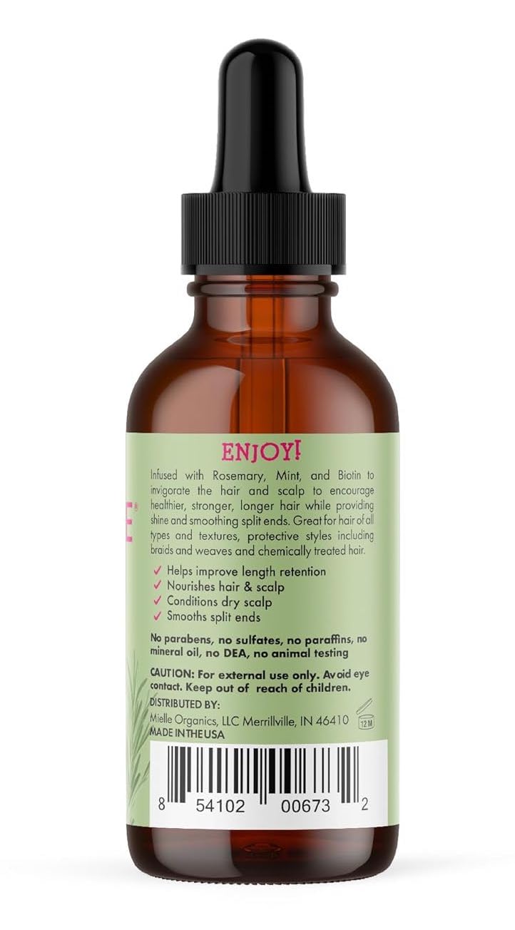 Cheveux plus forts et nourris avec une utilisation régulière de l’huile Mielle.