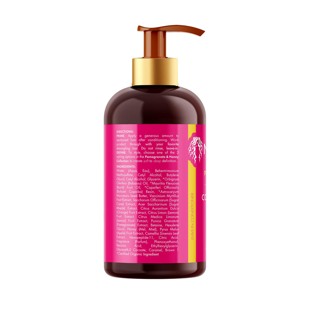 Contrôle du frisottis avec le soin Mielle pour des cheveux soignés