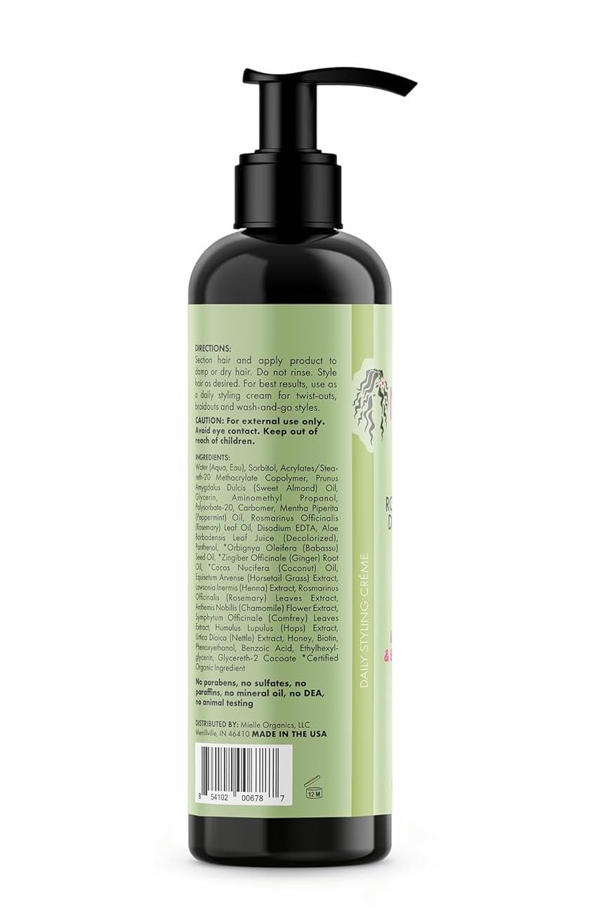 Mielle Organics facilite les coiffures nourrissantes et naturelles.
