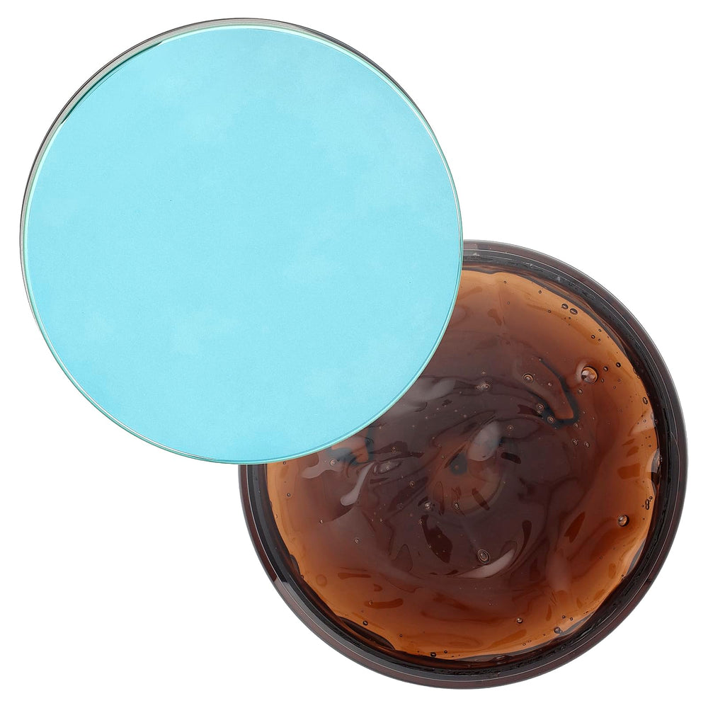 Boucles définies et hydratées grâce au gel Mango Tulsi Mielle.