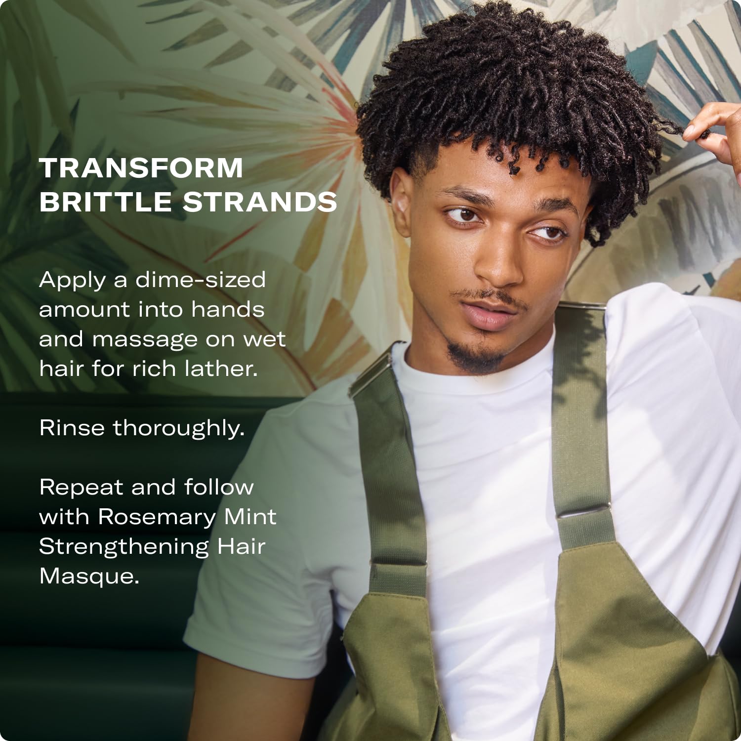 Cheveux texturés gagnent en douceur après lavage.