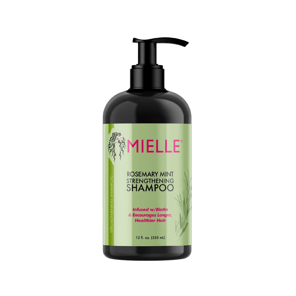 Après-shampooing Rosemary Mint en bouteille, démêle facilement et apporte de la brillance.