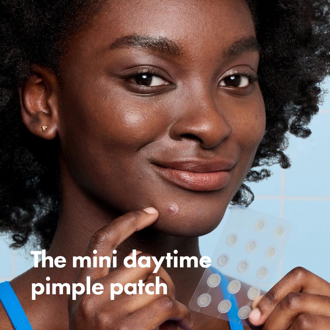 Mighty Patch Mini appliqué sur bouton, patch ultra mince et discret.