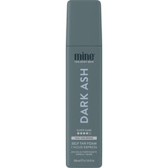 MINETAN auto-bronzant mousse: flacon sombre pour fini profond et naturel.