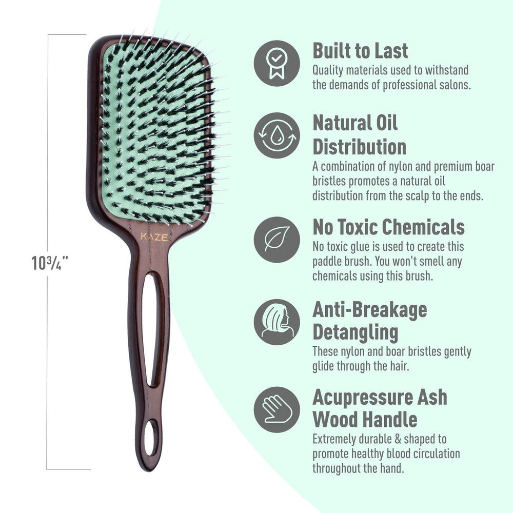 Brosse Mint paddle detanglage doux sur cheveux secs.