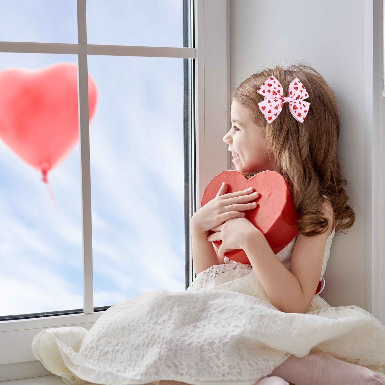 Barrettes Miroksh cœur rouge paillettes, touches festives pour Saint-Valentin et célébrations.