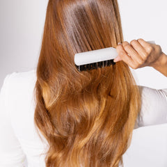 Mirta De Perales – distribution des huiles naturelles pour cheveux soyeux.