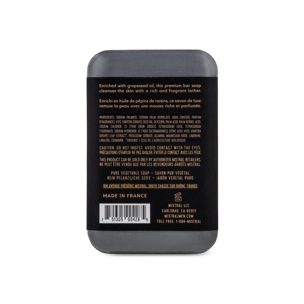 Texture triple-moulée du savon pour une douceur durable.