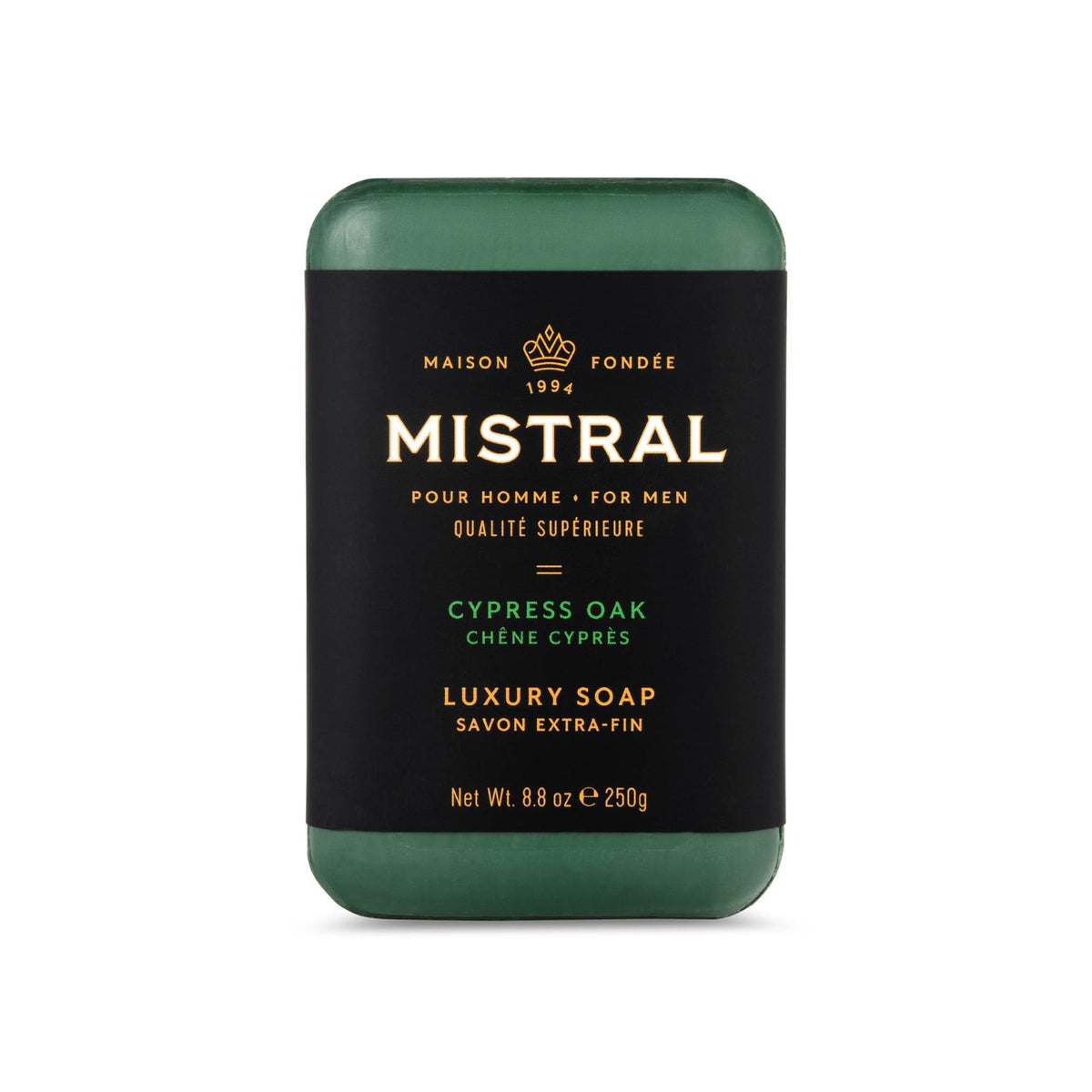 Savon Mistral Cypress Oak : texture riche pour mousse hydratante.
