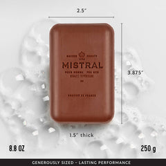Savon Mistral avec extrait de feuille de raisin, soutient l éclat naturel de la peau.
