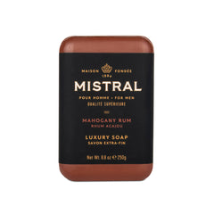 Mistral Mahogany Rum, savon-barre masculin avec parfum boisé, parfait pour le rituel quotidien.