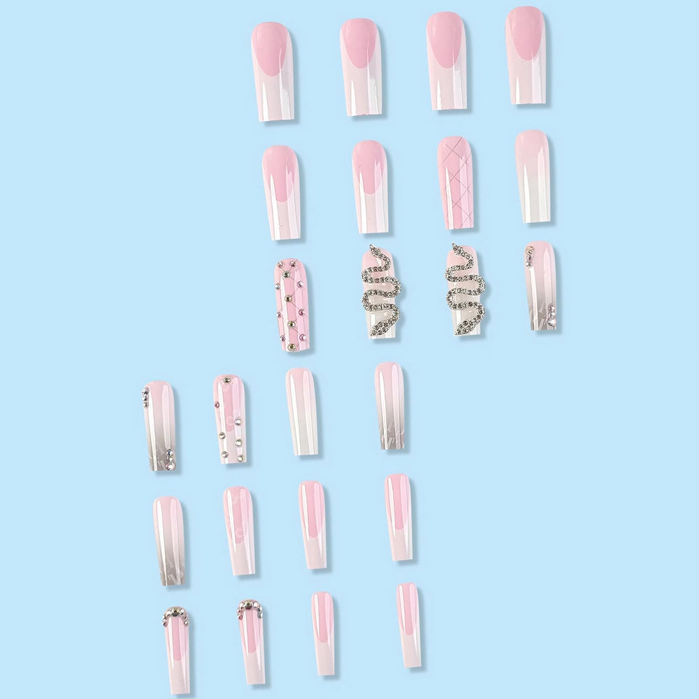 Ongles MISUD effet ombré carré long, élégant et polyvalent.