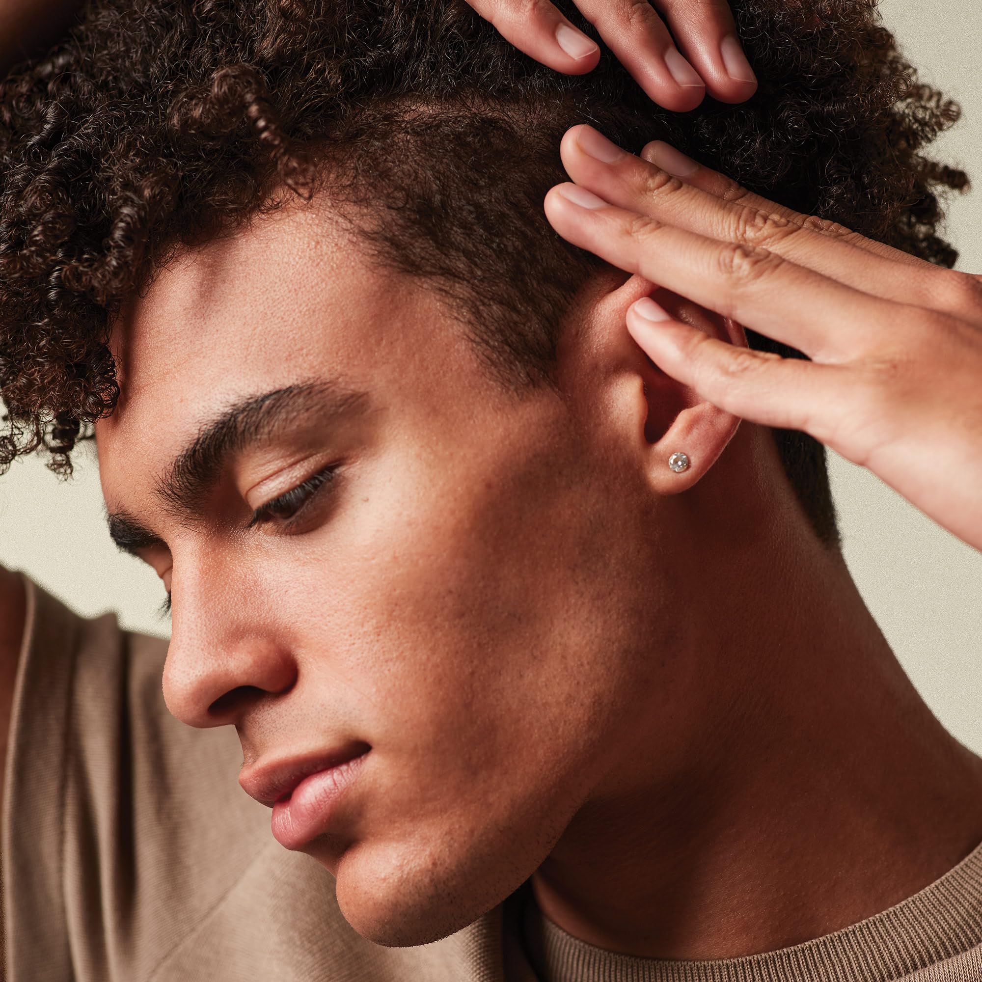 MITCH Original Pomade dégage une brillance naturelle et un parfum agave citron.