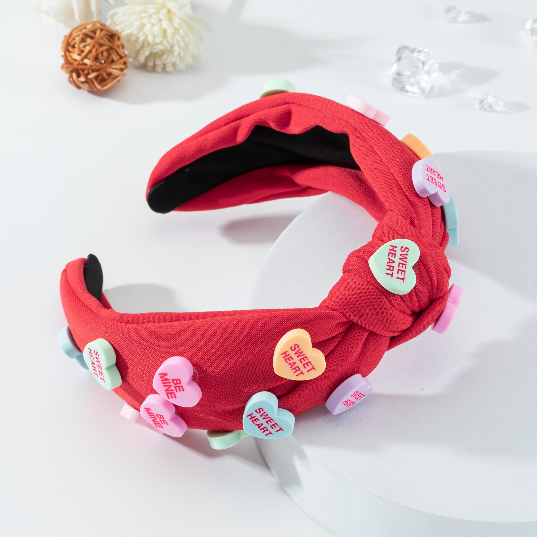 Mixcbe bandeau coeur rouge detail coeur embellissement, accessoire raffiné pour fetes et look romantique.