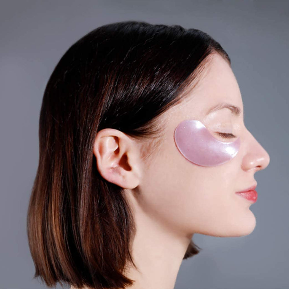 Application 15-20 minutes de patchs yeux MIZON pour nourrir