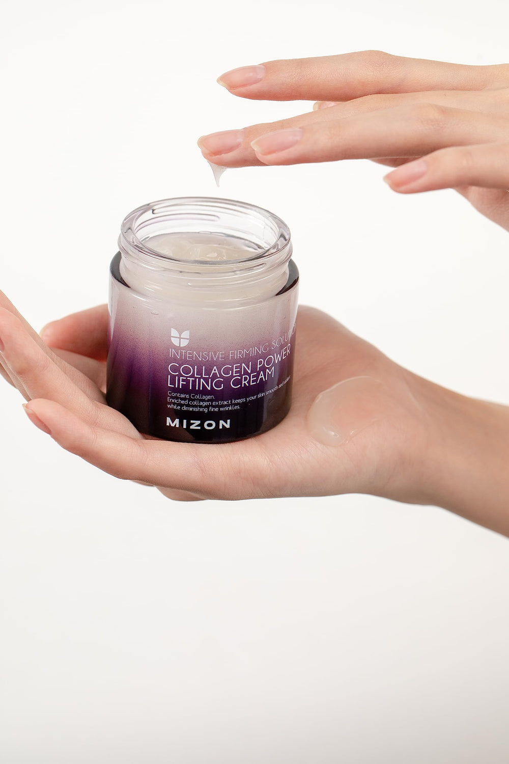Ingrédients clés: gelée royale et adénosine pour nourrir et lisser