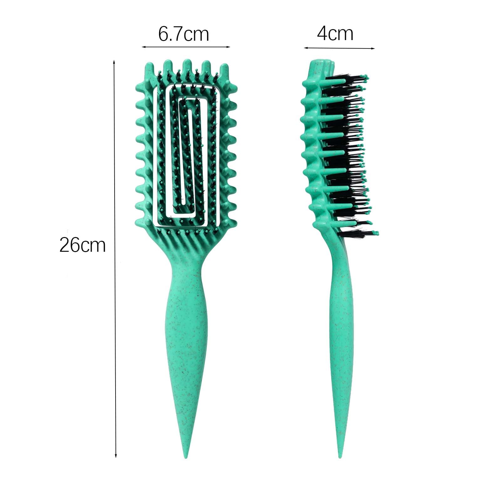 Brosse Candybrush pour appliquer et répartir les produits sur les boucles.